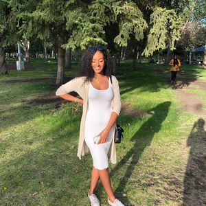 Meet your Posher, Nahla